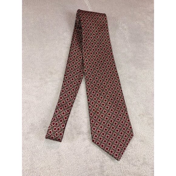 Geoffrey Beene Men’s Necktie 100% Silk Elegant Tie Made In USA Fast Shipping! - Picture 1 of 2